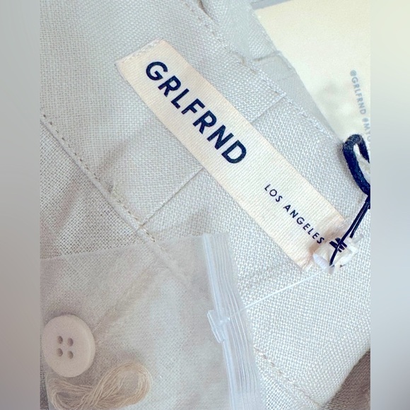 GRLFRND NWT SIZE M The
Linen Cargo Pant - Cream Wide-Leg Pants - Picture 5 of 6